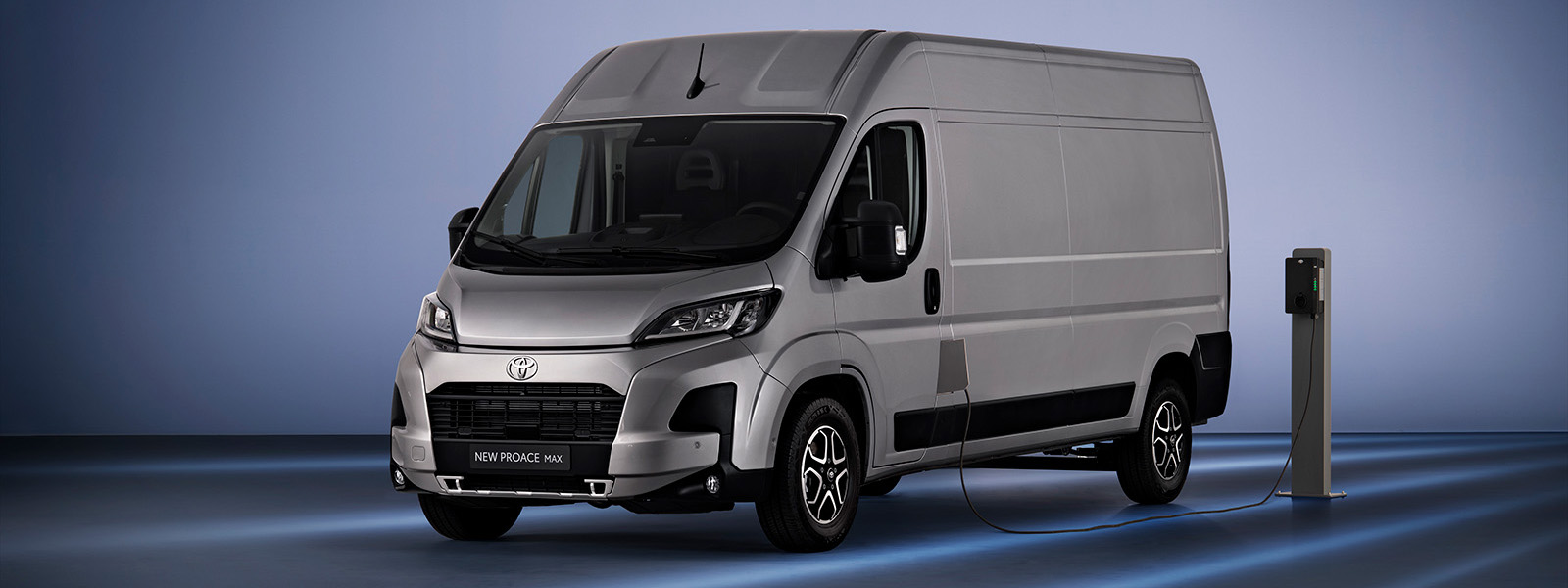 2023_proace_max_ext_01-1600x600.jpg