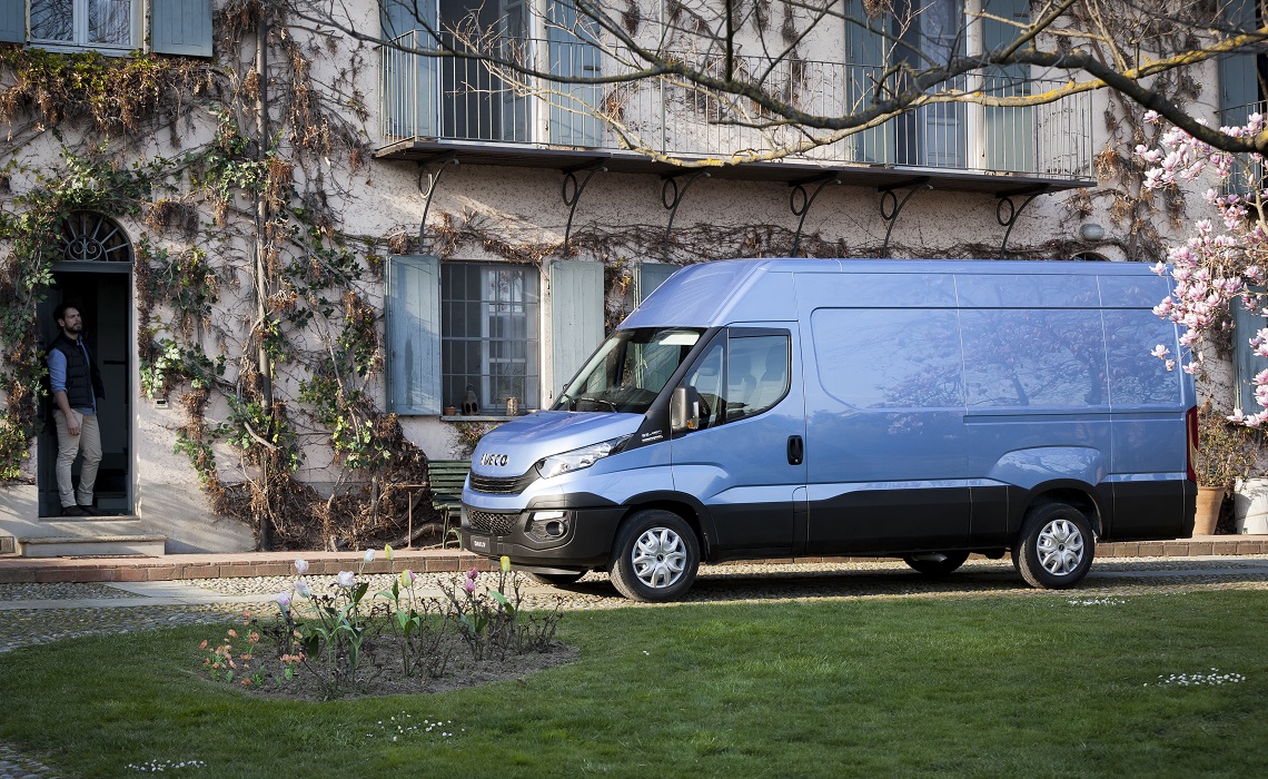 Iveco Daily Kassevogn 1140X700