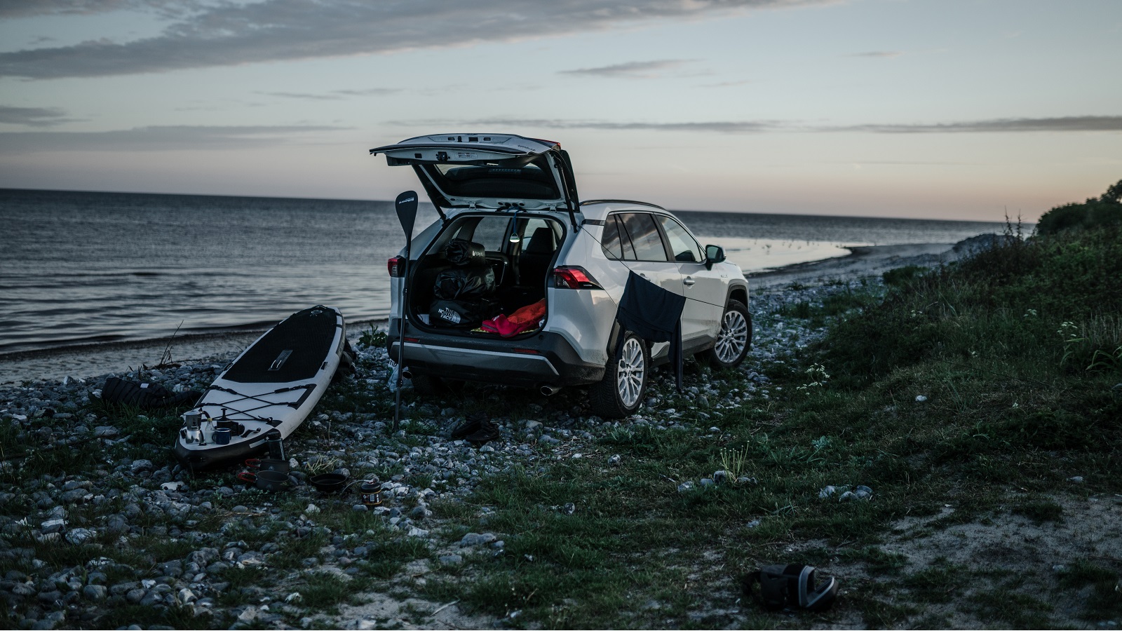 Toyota Rav4 Strand 1600X900