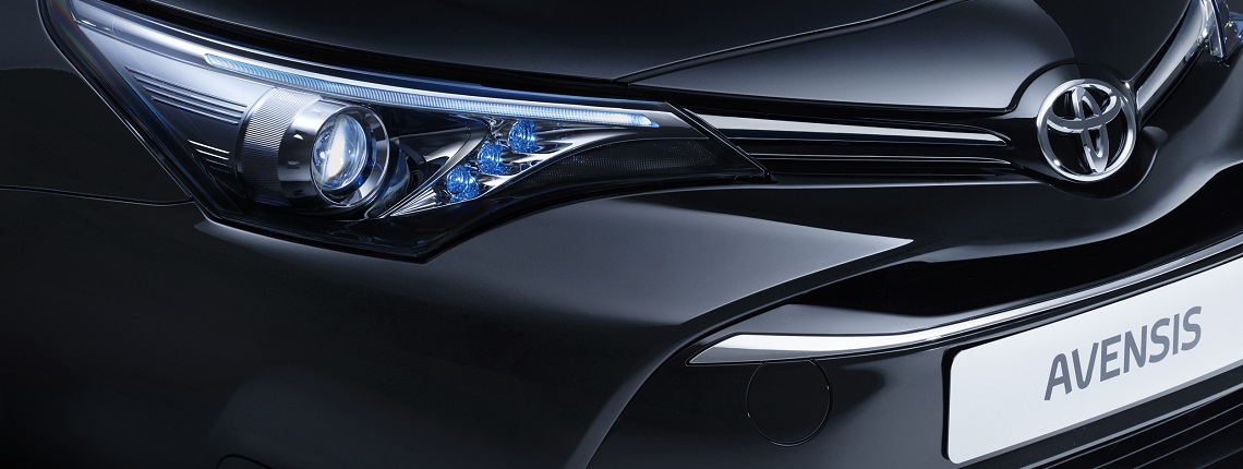 Toyota Avensis 2015 For Sort Closeup 1140X430