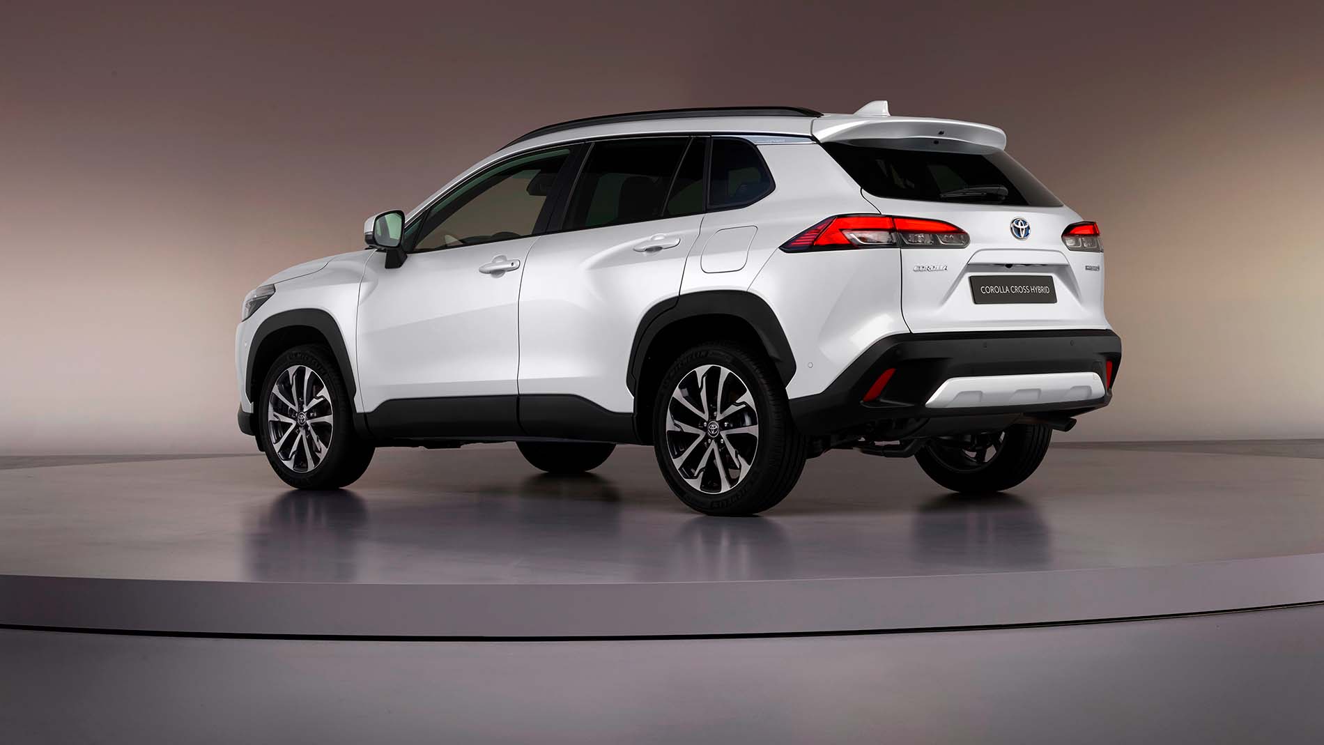 Toyota Corolla Cross Galleri 1900X1069 2 Jp