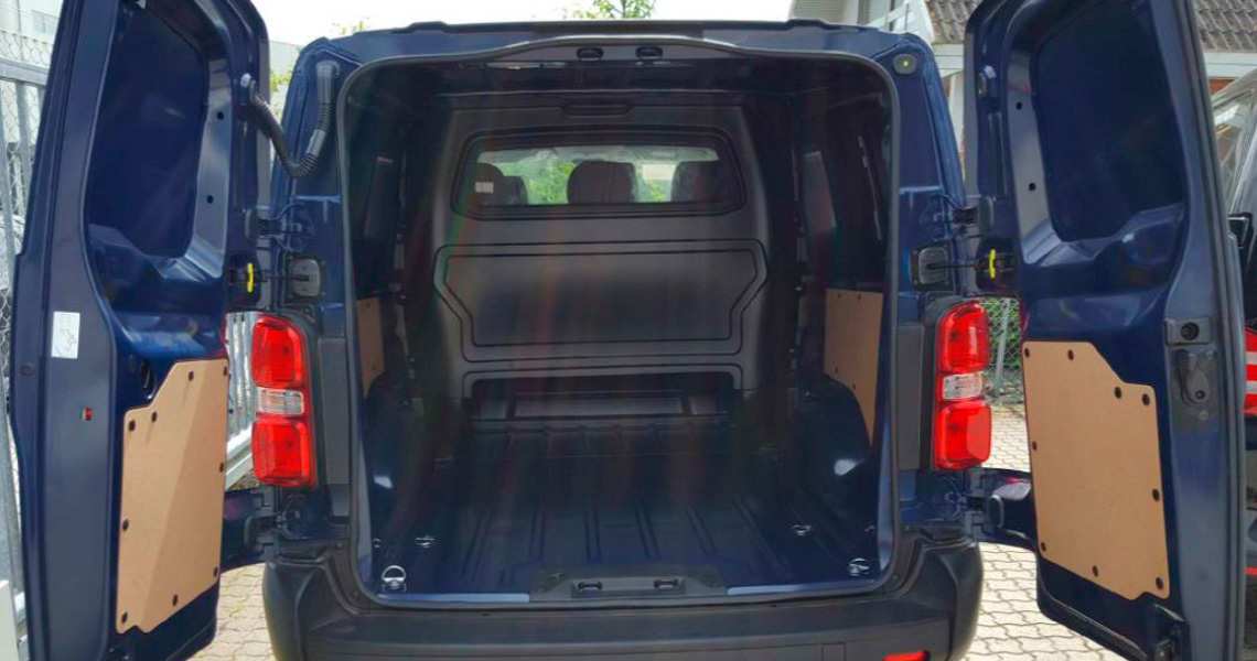 toyota-proace-mandskabsvogn-bag-1140x600.jpg